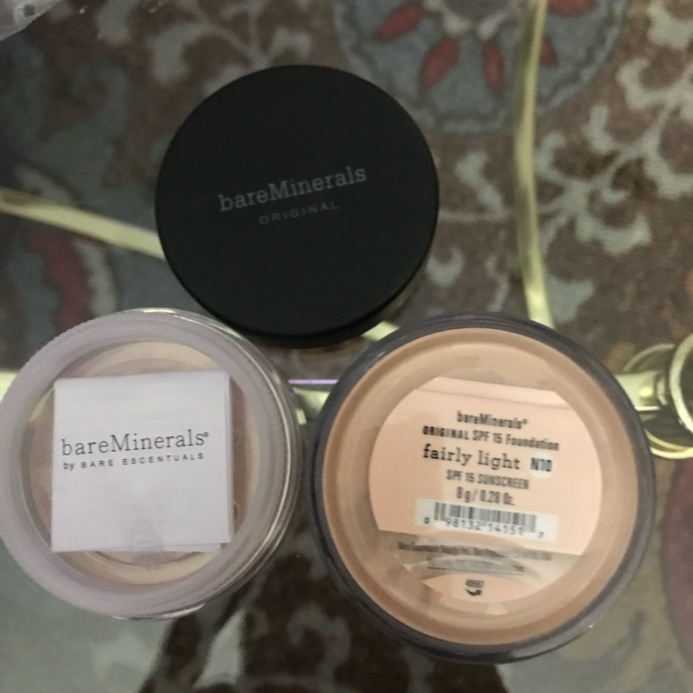 COPY - COPY - Bare Minerals  fairly light 8g New/…